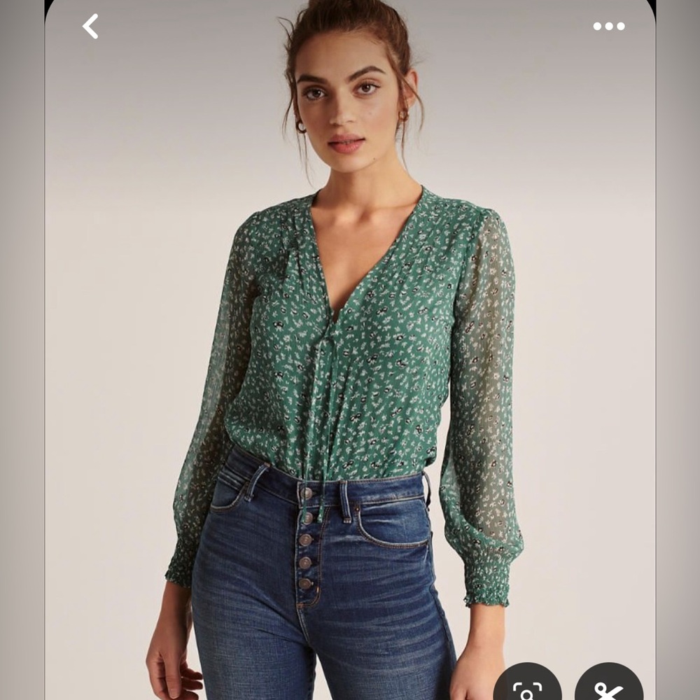 Abercrombie and Fitch chiffon bodysuit. Size large. Excellent condition.